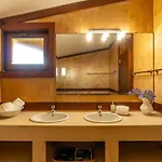 Carrecos Farm 公寓 *