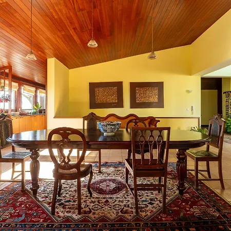 Carrecos Farm Villa